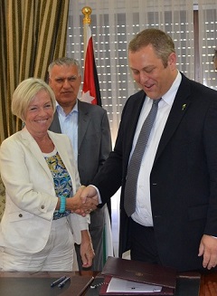 From left: Sissel Breie, Norway's Ambassador to Jordan, H.E. Dr. Taher Shakhashir, Minister of Environment, Jordan and Joakim Hauge, CEO of The Sahara Forest Project.